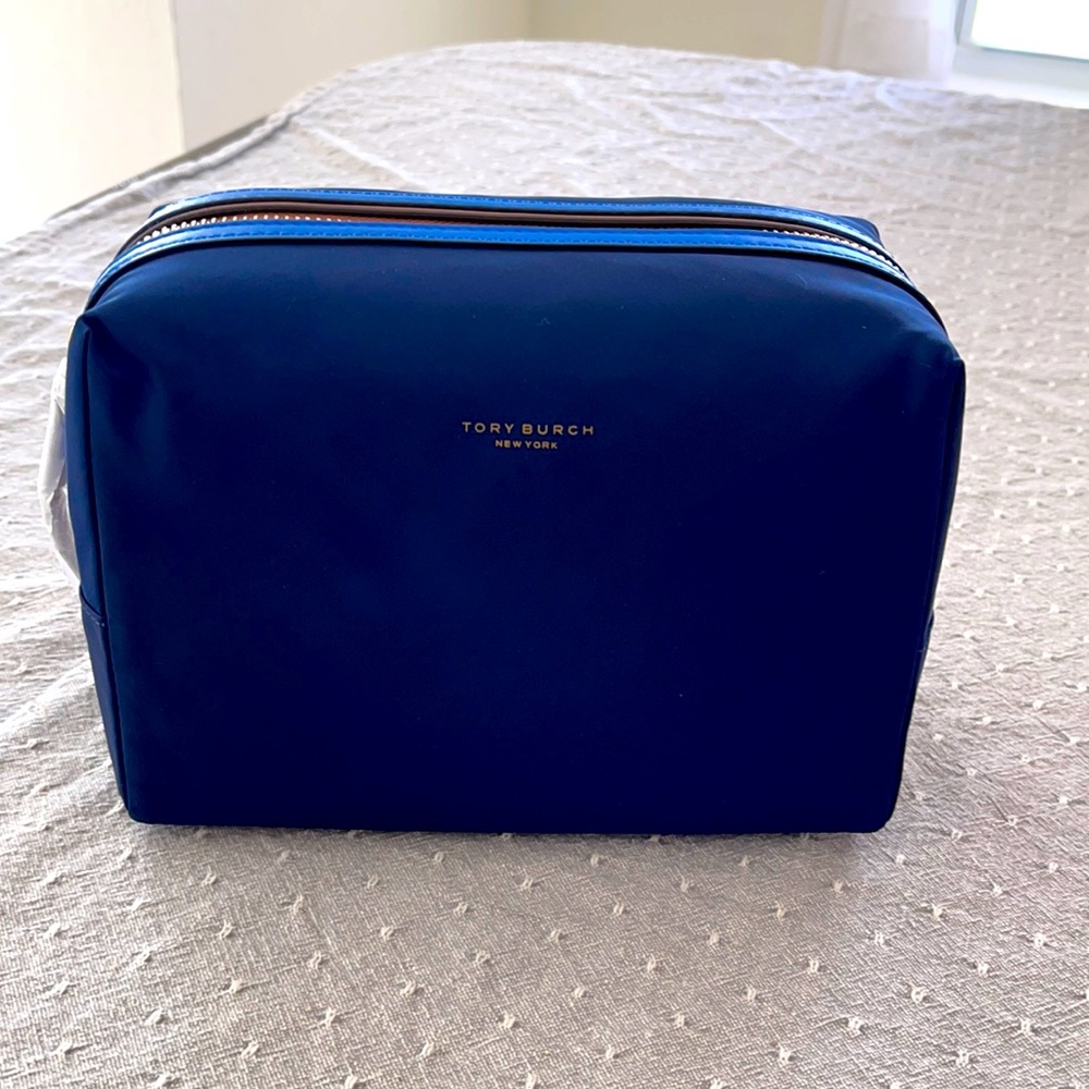 Tory Burch Perry Nylon Block Small Cosmetic Case Royal Blue size 8”In x 6”x4 In